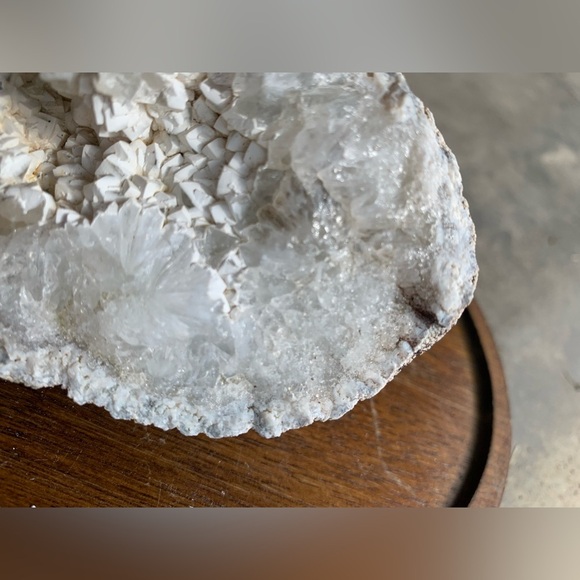 1 1/2 lb THUNDER EGG/GEODE Rock - Picture 4 of 8
